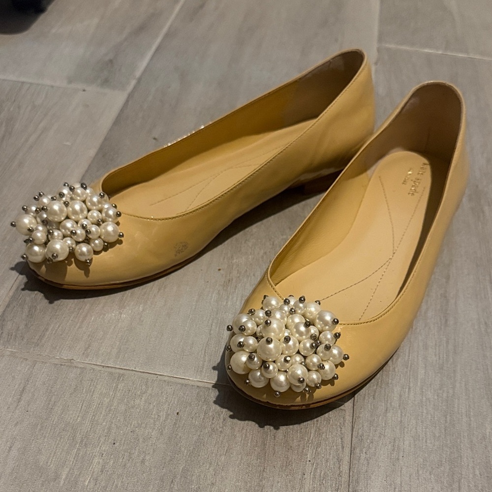 Kate Spade Cream Pearl Embellished Flats